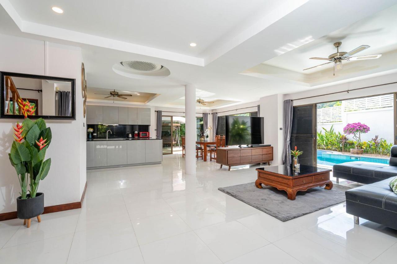 Villa Amaya, 2 Story Tropical Oasis With Green Hills View & Pool, Kamala Beach Exterior photo