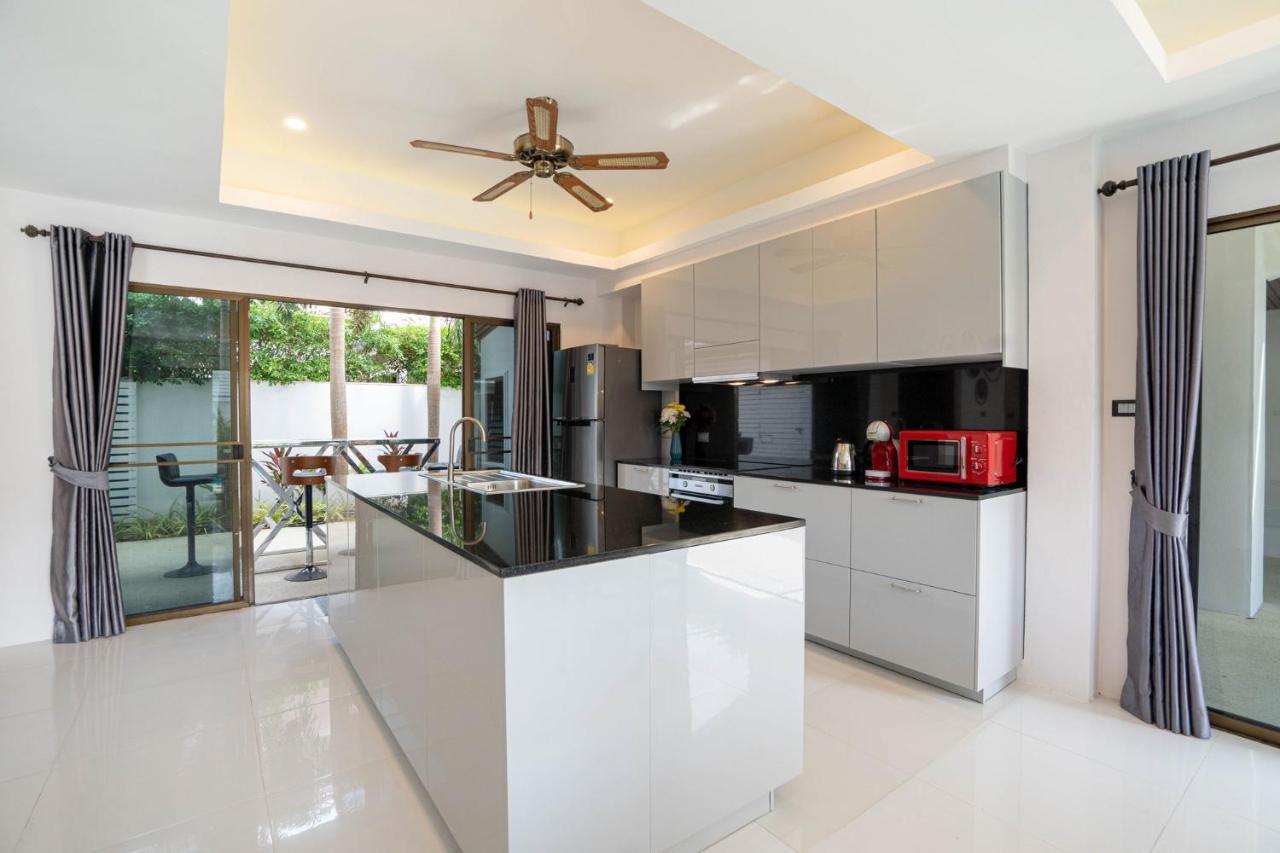 Villa Amaya, 2 Story Tropical Oasis With Green Hills View & Pool, Kamala Beach Exterior photo